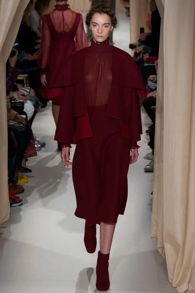 Look 13